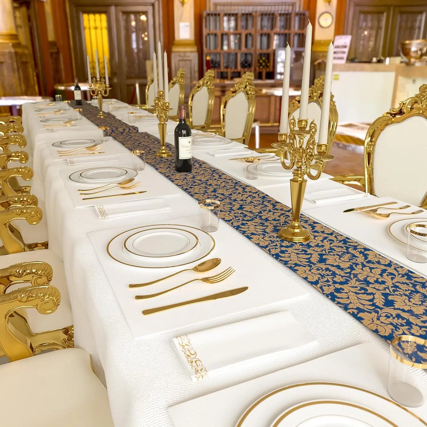 350/700 Pieces Of Disposable Plastic Tableware